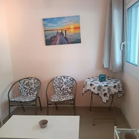Diogenis Ground Lefkada At Vardas Apartmán Apolpaina